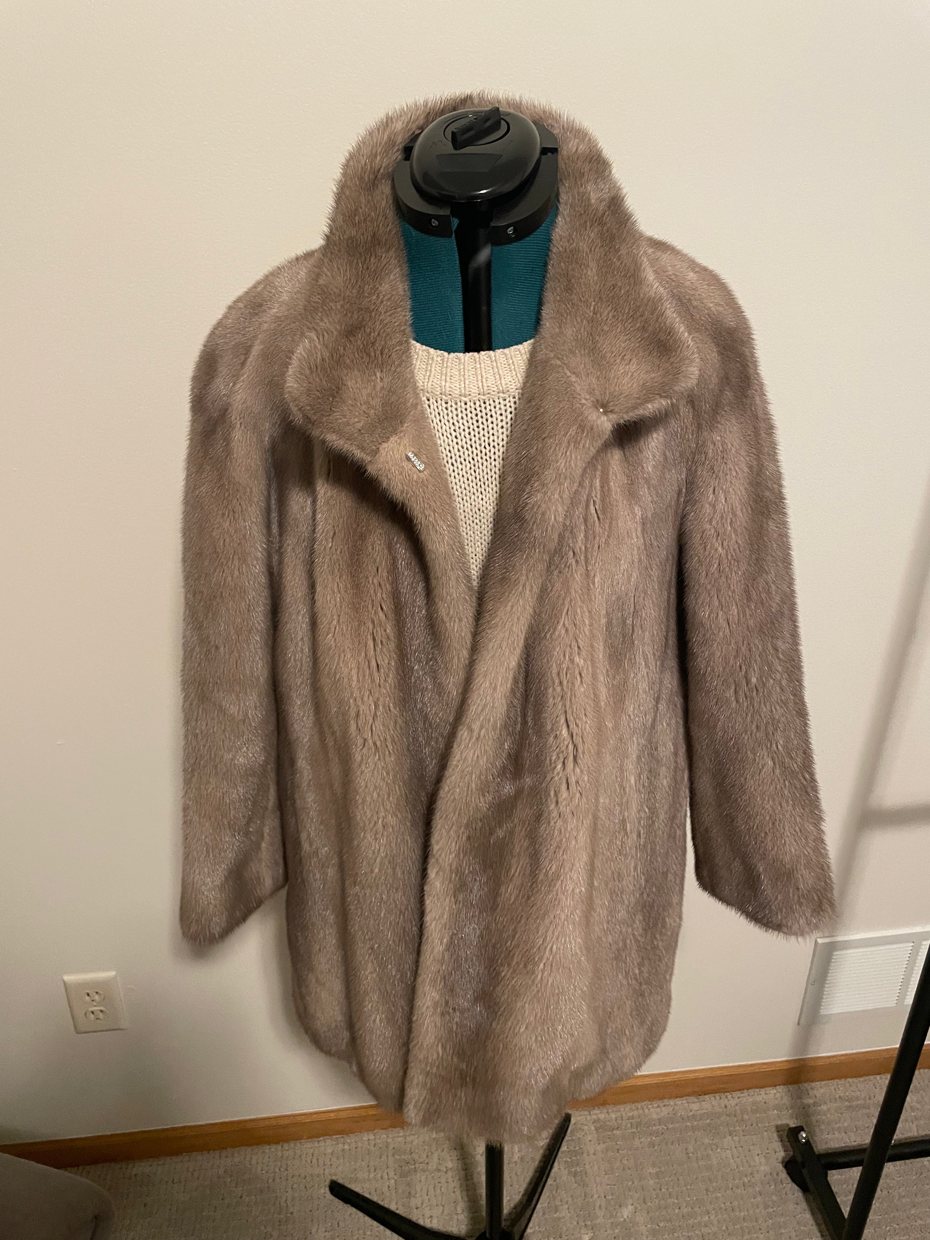 Stunning New Sapphire Mink Stroller/car Coat Sale Size Medium