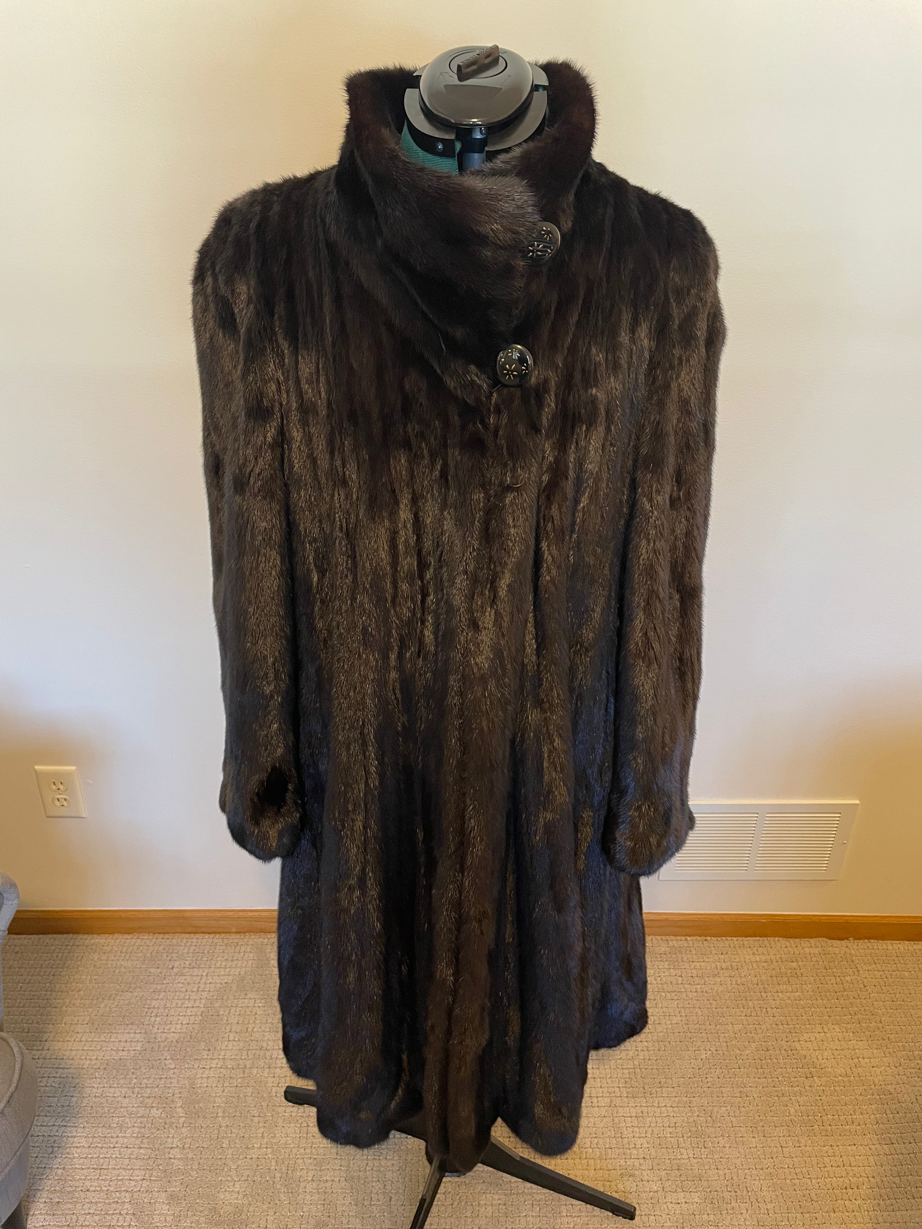 Vintage Saga Mink Ranch Mink Coat Massive 110" Sweep • Full Let-Out • Women’s Large to Extra Large