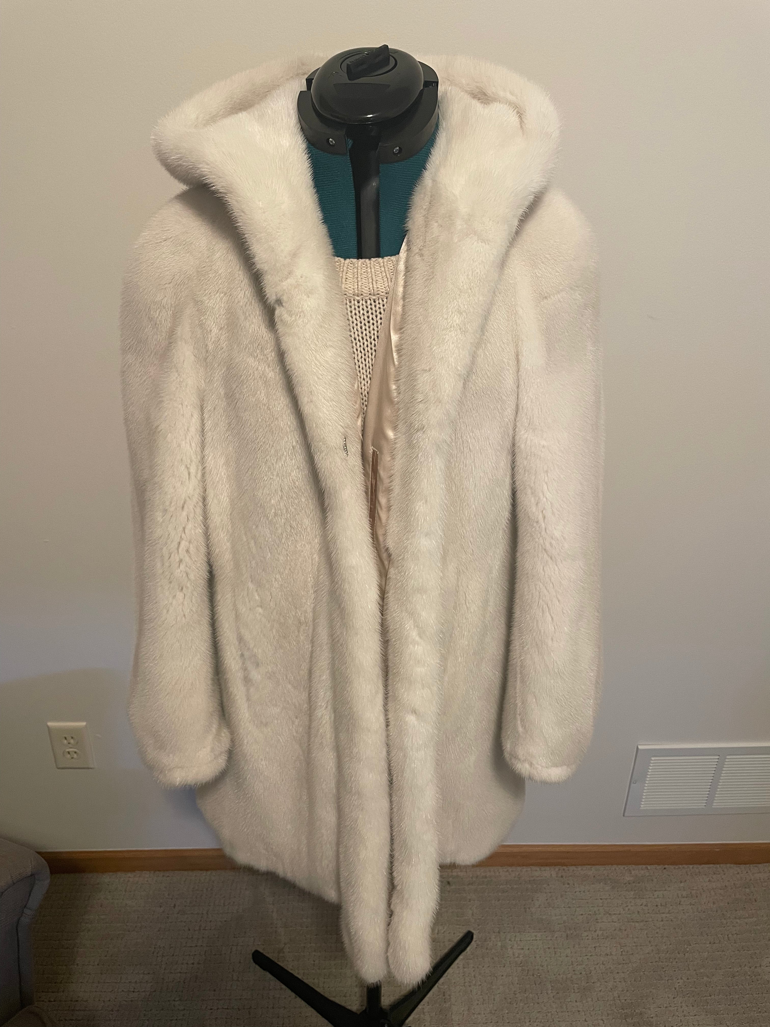 Like New Ivory Mink Fur Stroller with Hood – Elegant Cropped Length Size Medium or Larger Small