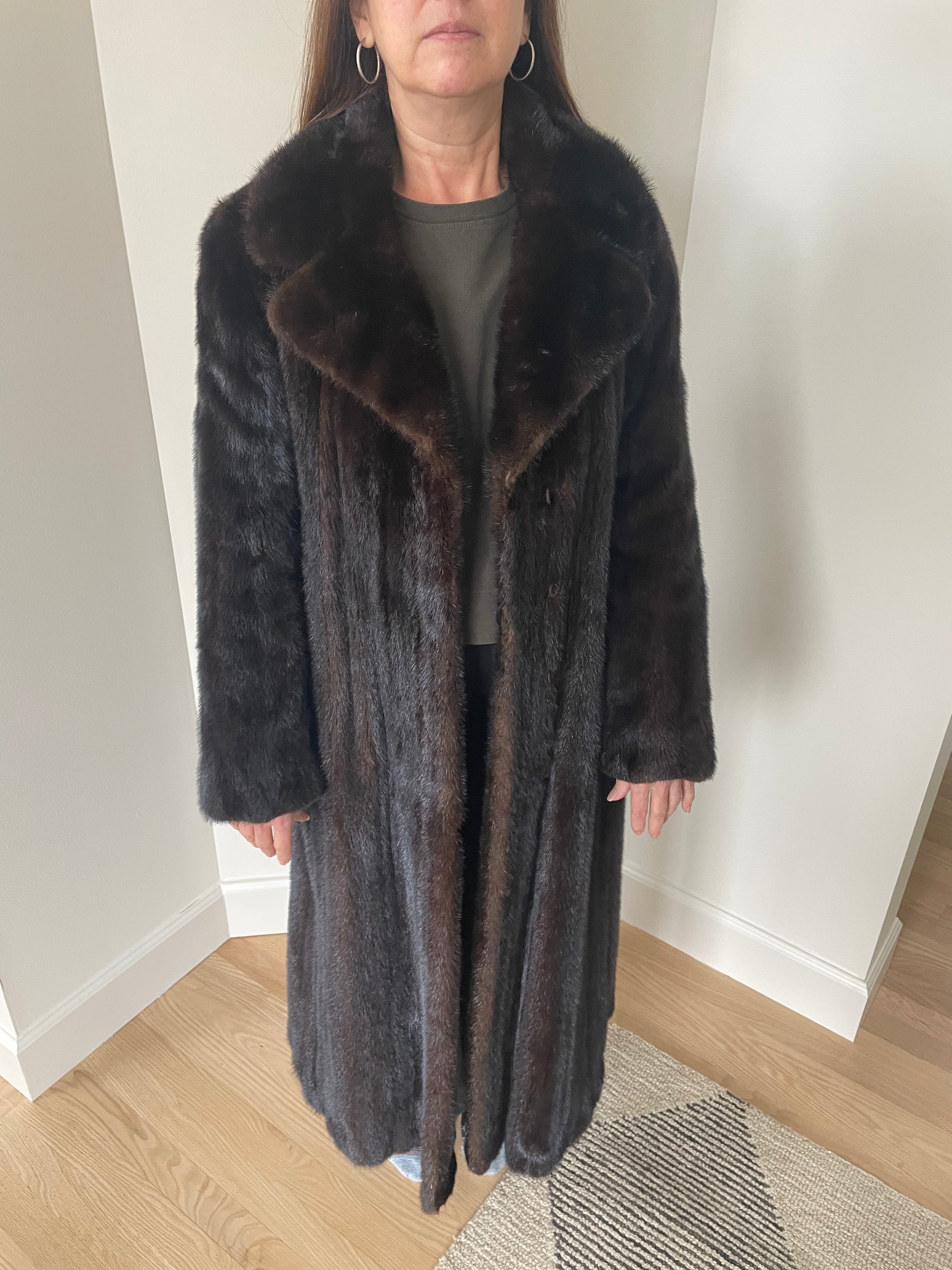 Vintage Dark Mink Full-Length Fur Coat – 48” – Classic Shawl Collar – Size S With Wear
