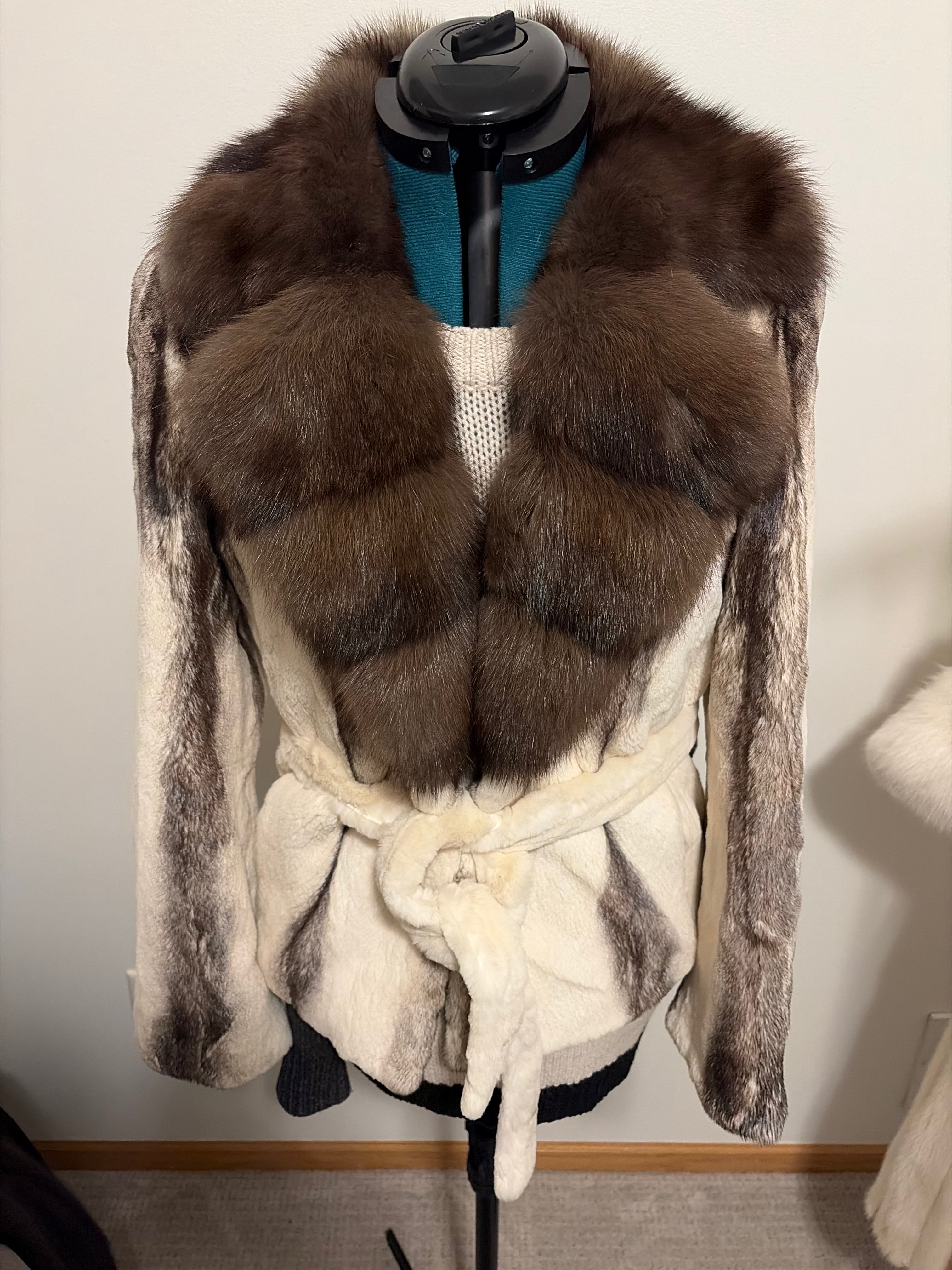 Plucked Cross Mink Jacket with Sable Collar & Belt – Small