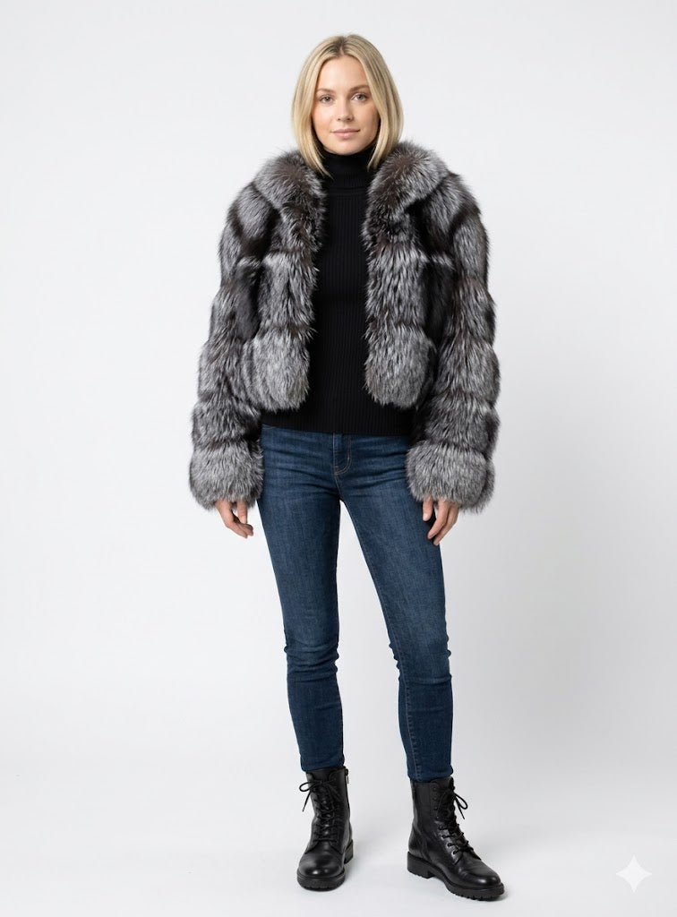 Silver Fox Fur Cropped Jacket Hooded 3-in-1 Convertible Vest Sleeves Removable Luxury Coat
Size Medium.